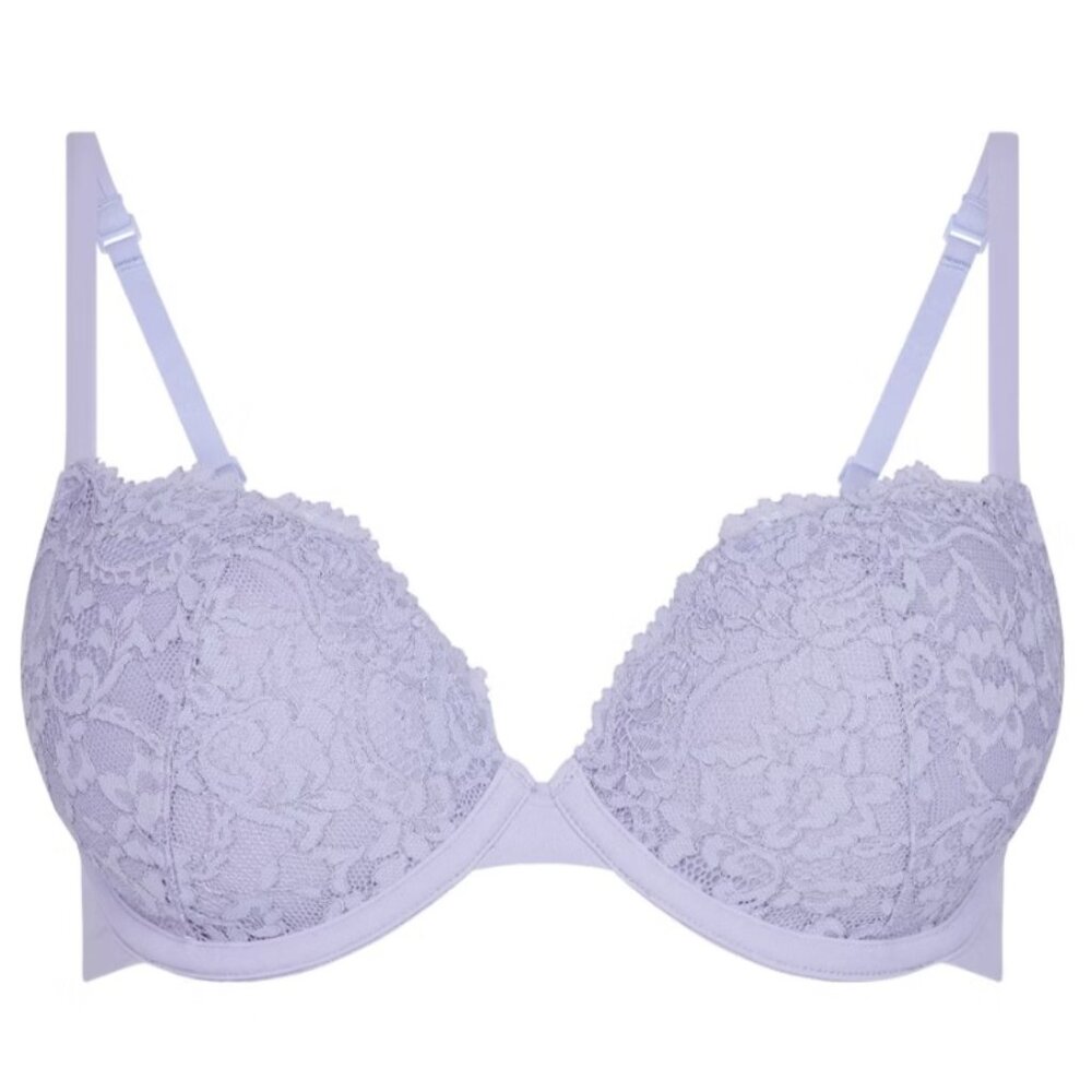 Fits everybody lace push-up bra